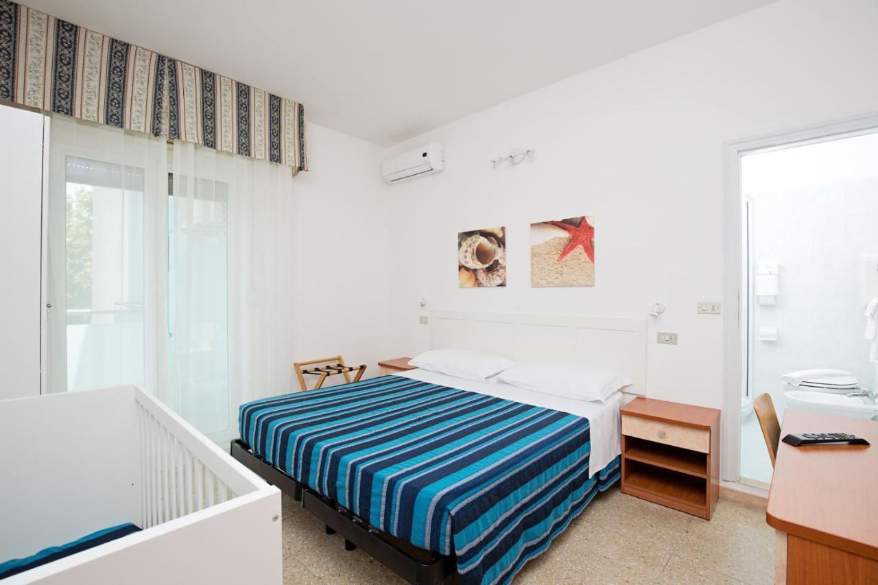 Hotel Helios 리치오네 외부 사진