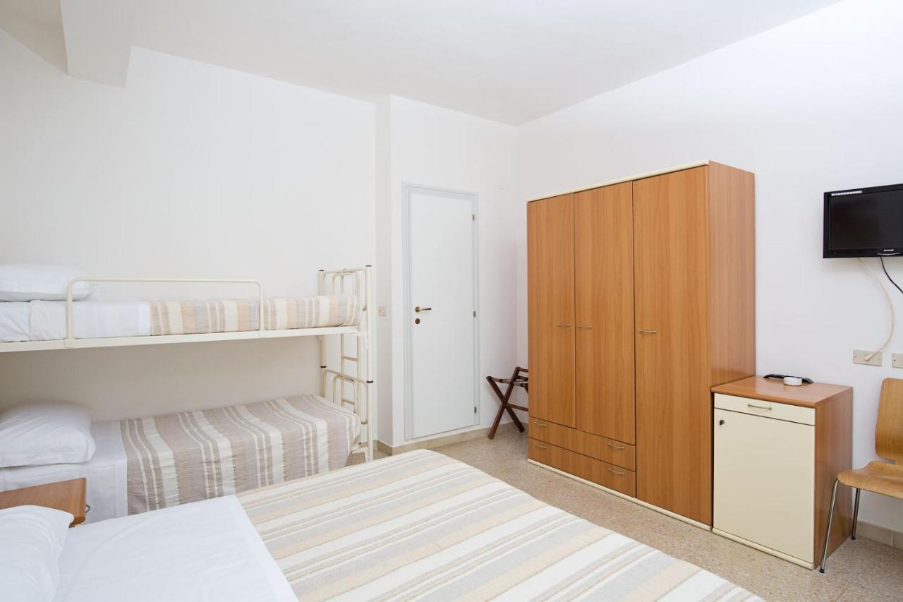 Hotel Helios 리치오네 외부 사진