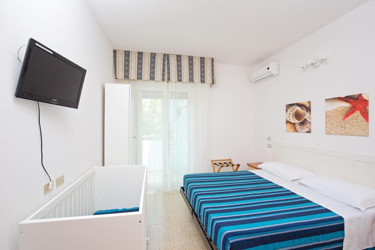 Hotel Helios 리치오네 외부 사진