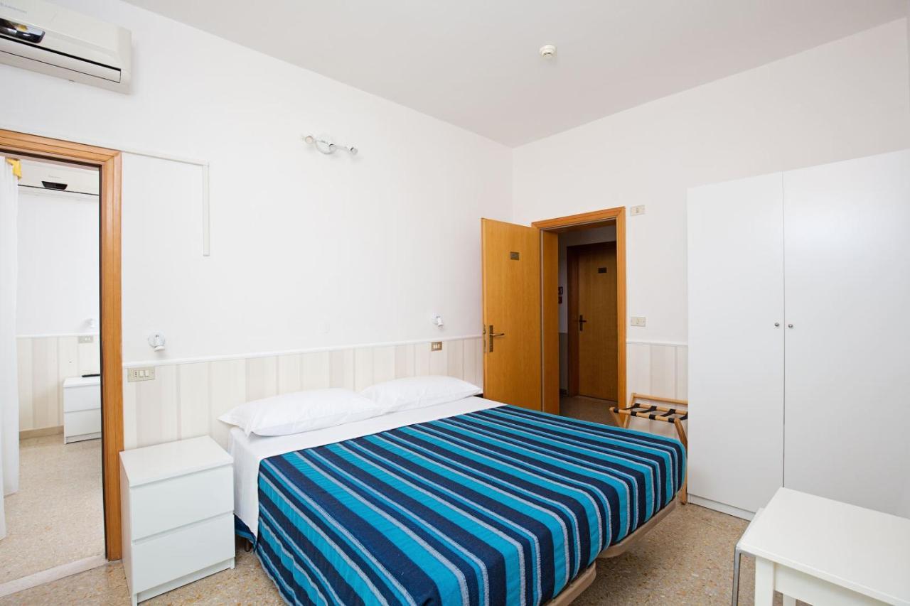 Hotel Helios 리치오네 외부 사진